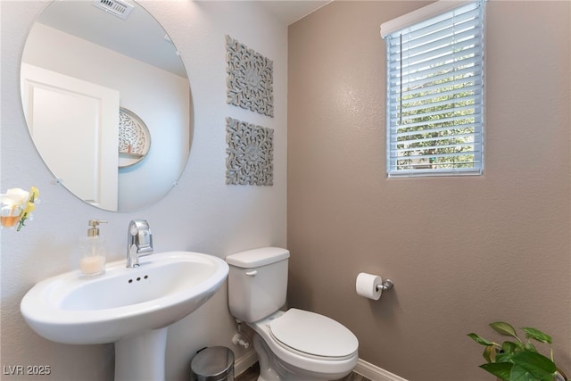 2620 Canary Yellow Ct, North Las Vegas, NV 89086 - bathroom with healthy amount of natural light