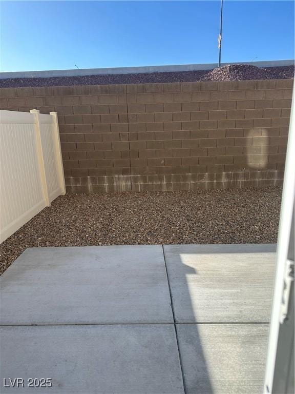 2755 Atomic Tangerine Way Unit 2, Las Vegas, NV 89183 - photo 25