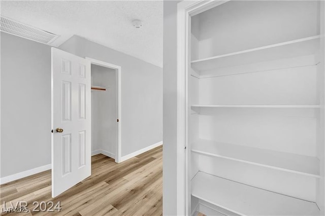 5576 W Rochelle Ave Unit 9C, Las Vegas, NV 89103 - view of closet