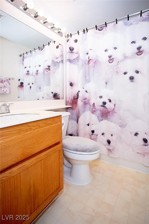 6249 Halehaven Dr, Las Vegas, NV 89110 - full bath with vanity and curtained shower