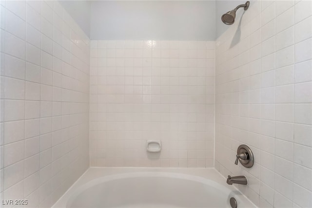5524 Cleary Ct, Las Vegas, NV 89108 - bathroom with washtub / shower combination
