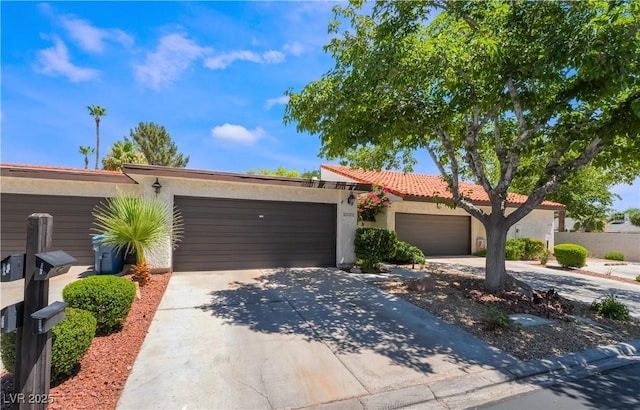 2588 La Fortuna Ave, Las Vegas, NV 89121 - photo 3