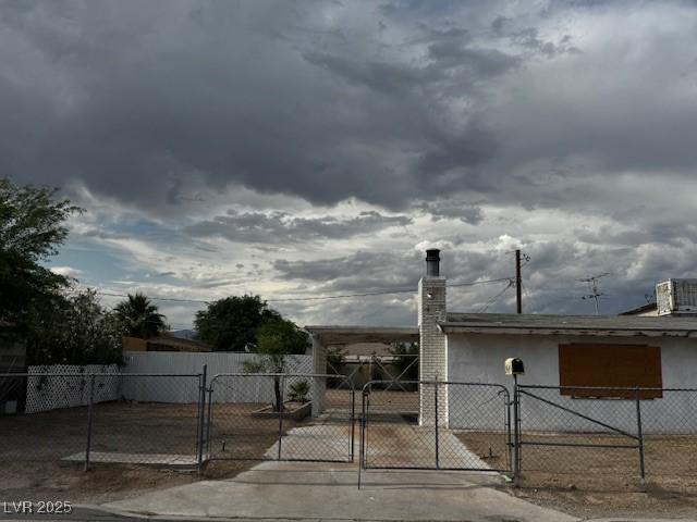 2645 Cedar Ave, Las Vegas, NV 89101 - fenced yard featuring a gate