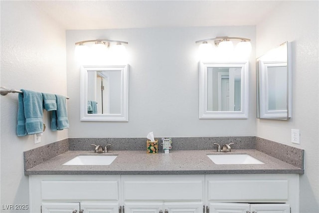 9836 Russett Wood Cir, Las Vegas, NV 89117 - bathroom with double vanity