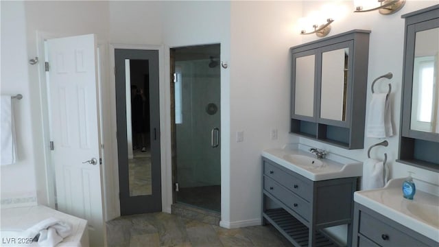 2587 Mizzoni Cir, Henderson, NV 89052 - full bath with a shower stall, two vanities, and a tub
