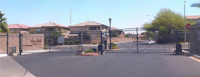 2587 Mizzoni Cir, Henderson, NV 89052 - view of gate