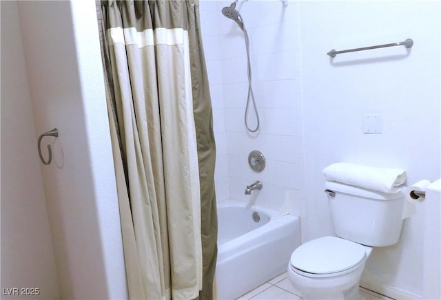 2587 Mizzoni Cir, Henderson, NV 89052 - full bathroom featuring shower / bath combo and tile patterned flooring
