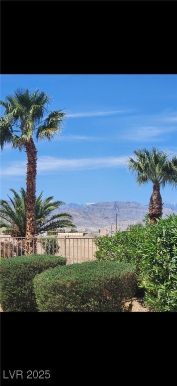 5600 Segolilly Cir, Las Vegas, NV 89130 - water view with mountains