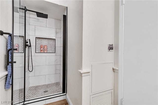 4654 Gabriel Dr, Las Vegas, NV 89121 - bathroom featuring a stall shower
