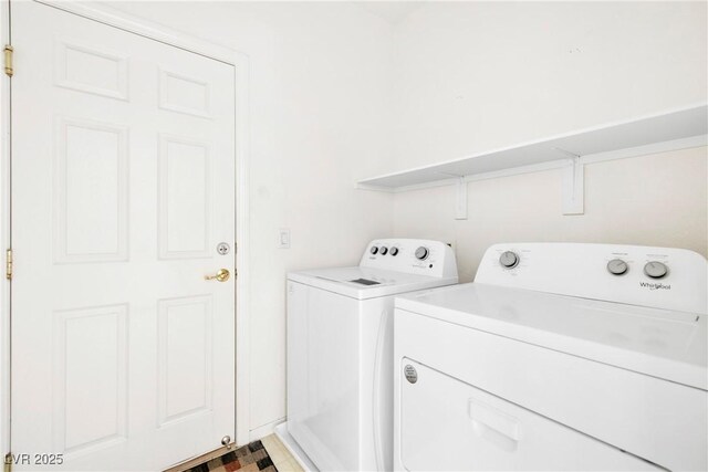 8065 Retriever Ave, Las Vegas, NV 89147 - laundry area featuring washer and clothes dryer