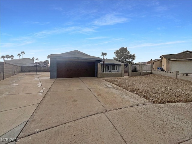 1960 Arabian Ct, Henderson, NV 89002 - photo 1