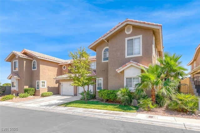 9261 Apache Springs Dr, Las Vegas, NV 89117 - photo 1