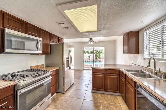 8132 Hydra Ln, Las Vegas, NV 89128 - photo 13