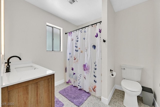 2740 Family Ct, Las Vegas, NV 89117 - full bath featuring vanity and curtained shower