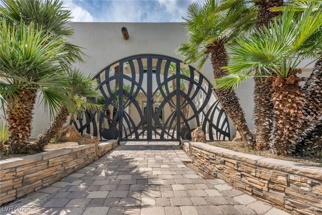 7045 Edna Ave, Las Vegas, NV 89117 - view of gate