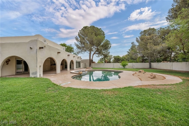 7045 Edna Ave, Las Vegas, NV 89117 - view of swimming pool featuring a patio area