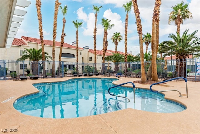2725 S Nellis Blvd Unit 1037, Las Vegas, NV 89121 - community pool featuring a patio