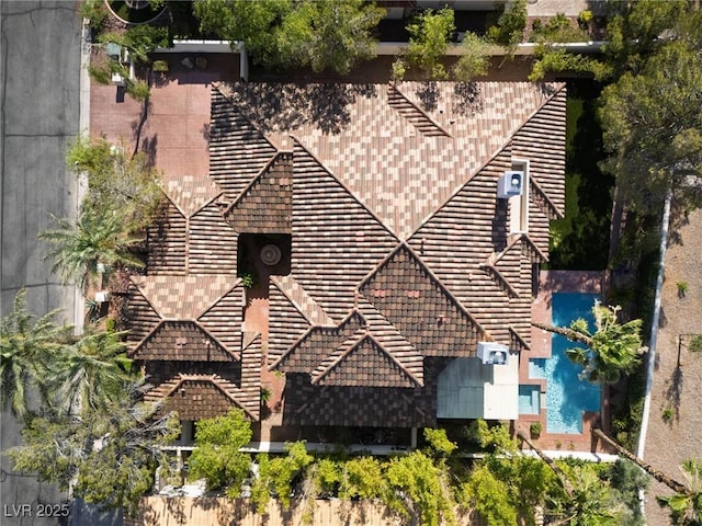 8712 Mesa Canogo Dr, Las Vegas, NV 89148 - aerial view of property and surrounding area with a pool