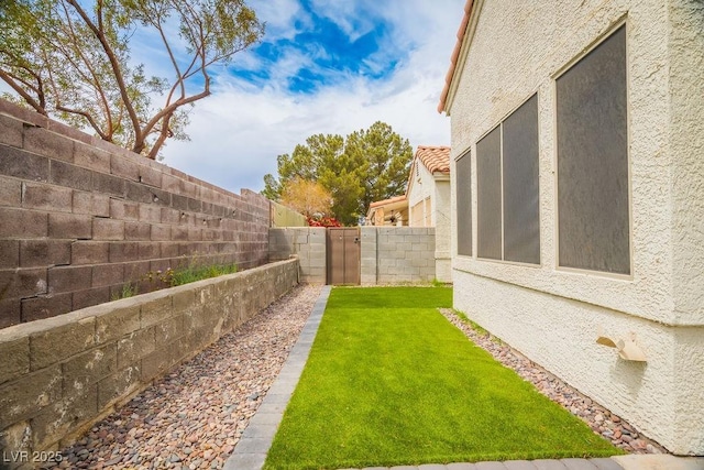 2251 Vangogh Dr, Henderson, NV 89074 - view of fenced backyard