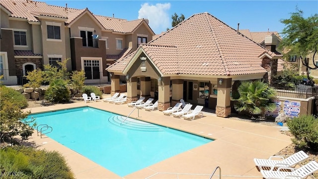 2792 Fountain Ridge Ln, Henderson, NV 89074 - community pool featuring a patio area