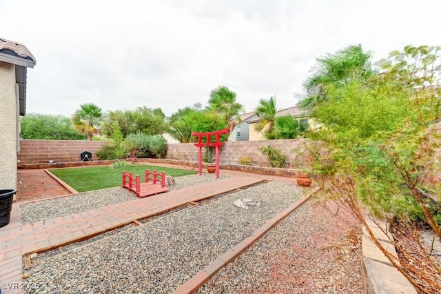 6720 Sand Swallow St, North Las Vegas, NV 89084 - view of fenced backyard