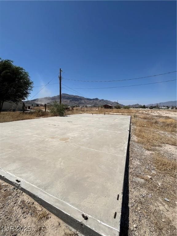 2170 W Gally Rd, Pahrump, NV 89060 - view of yard featuring a mountain view