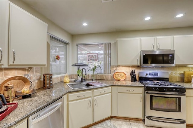 7721 Beach Falls Ct, Las Vegas, NV 89149 - photo 19