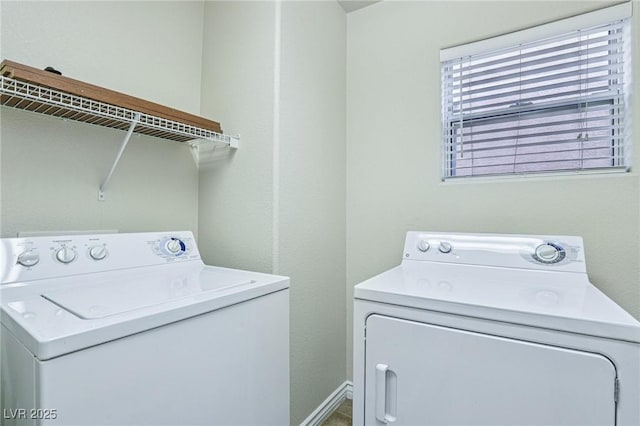 5541 Meridian Rain St, North Las Vegas, NV 89031 - laundry area with independent washer and dryer and baseboards