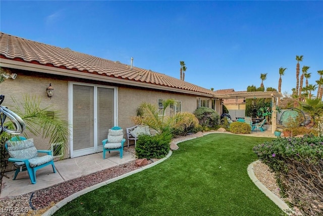 9553 Gainey Ranch Ave, Las Vegas, NV 89147 - view of grassy yard featuring a pergola and a patio area