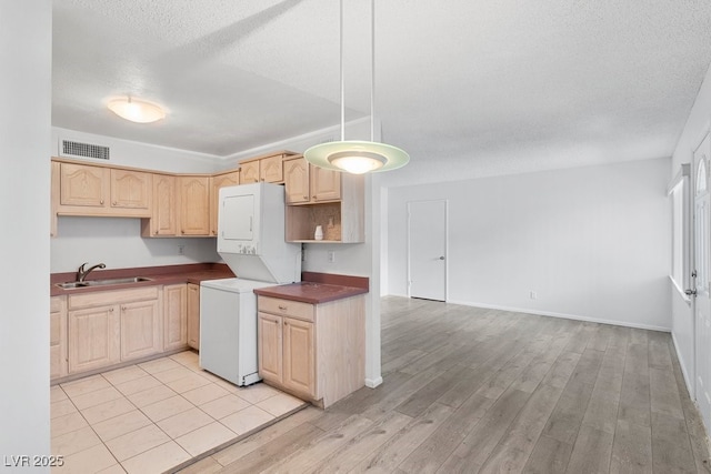 350 E Desert Inn Rd Unit H205, Las Vegas, NV 89109 - photo 19