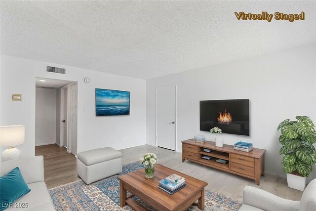 350 E Desert Inn Rd Unit H205, Las Vegas, NV 89109 - photo 2