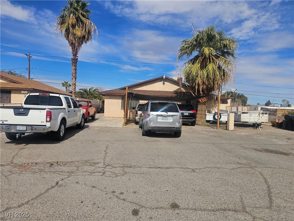 1608 Putnam Ave, North Las Vegas, NV 89030 - view of front of property featuring uncovered parking