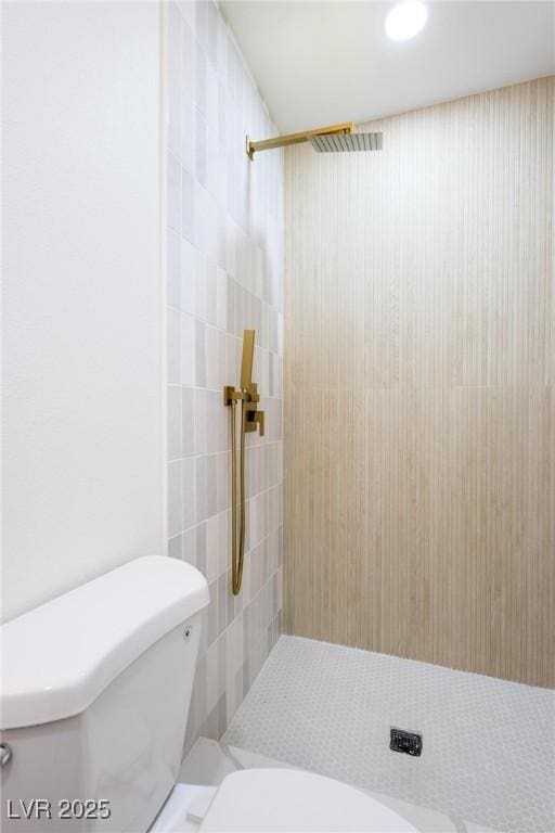 119 Cedar St, Henderson, NV 89015 - bathroom featuring toilet and tiled shower