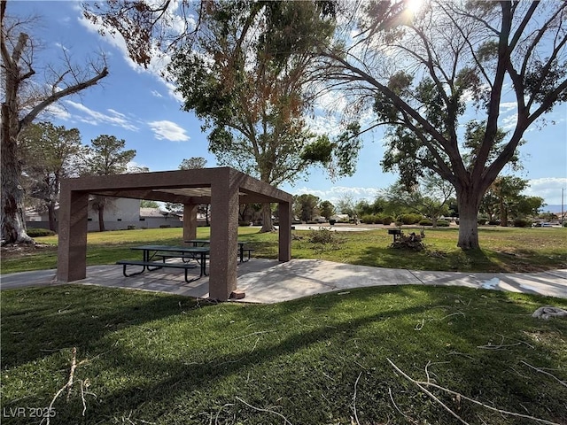 4525 Ranch Foreman Rd, North Las Vegas, NV 89032 - surrounding community with a gazebo and a yard
