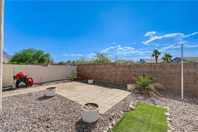 1073 Pleasure Ln Unit 2, Henderson, NV 89002 - fenced backyard with a patio area