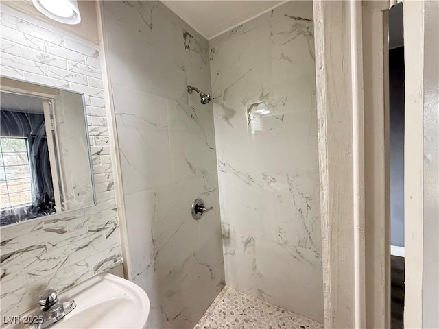 15 Washington Way, Henderson, NV 89015 - full bathroom with a marble finish shower and a sink