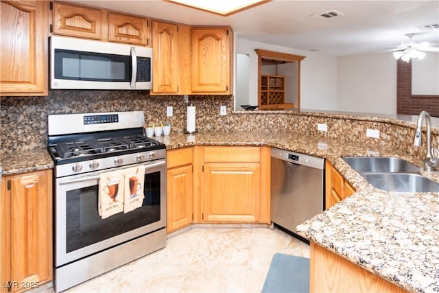 7 Barton Spring Cir, Henderson, NV 89074 - photo 10