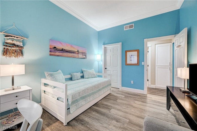 10800 Albright Pl, Las Vegas, NV 89134 - bedroom with crown molding and wood finished floors