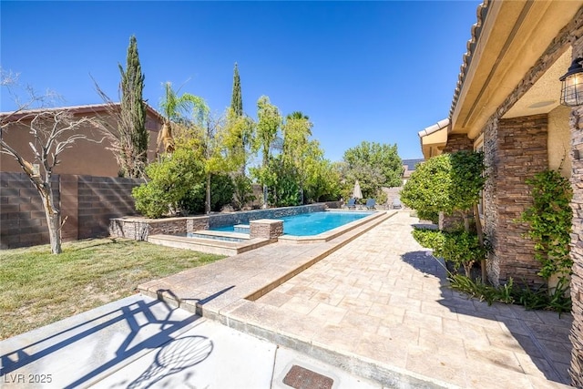3668 Hillary Elan Ct, Las Vegas, NV 89139 - outdoor pool featuring a patio area and a fenced backyard