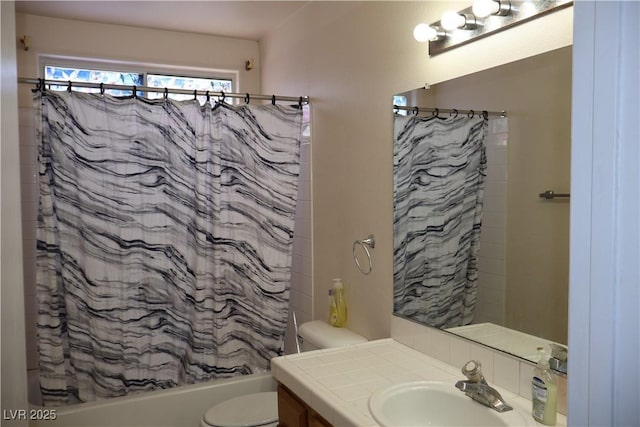 6492 Silent Pine Ave, Las Vegas, NV 89156 - full bath featuring shower / bath combo and vanity