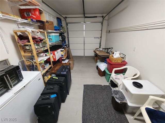 2682 Chinaberry Hill St, Laughlin, NV 89029 - view of garage