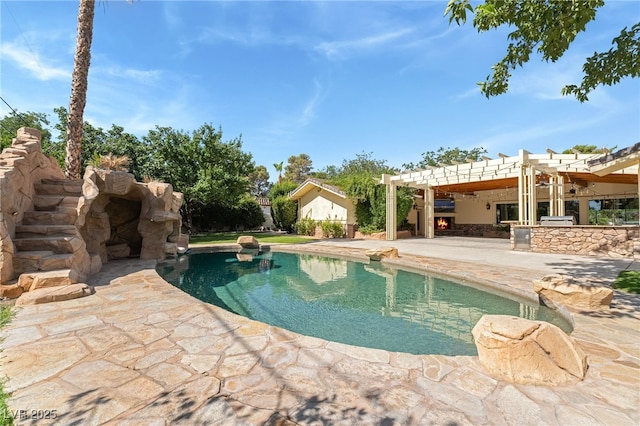 7154 Ranchito Cir, Las Vegas, NV 89120 - swimming pool featuring a patio and a pergola
