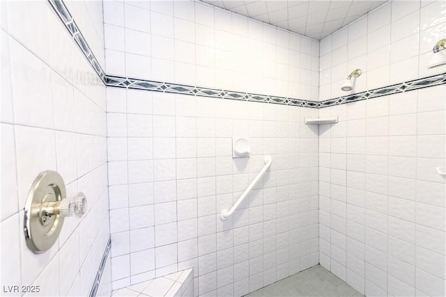 2780 Montessouri St, Las Vegas, NV 89117 - bathroom featuring tiled shower