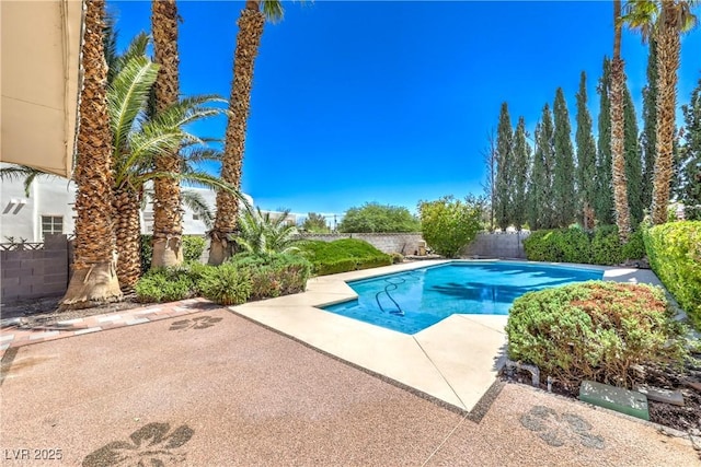 2780 Montessouri St, Las Vegas, NV 89117 - view of swimming pool featuring a fenced backyard and a patio