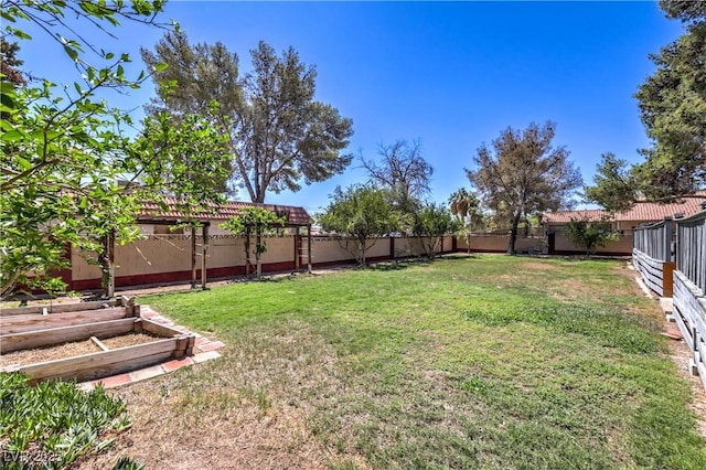 2780 Montessouri St, Las Vegas, NV 89117 - fenced backyard with a garden