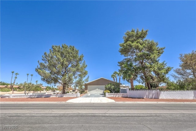 2780 Montessouri St, Las Vegas, NV 89117 - photo 40