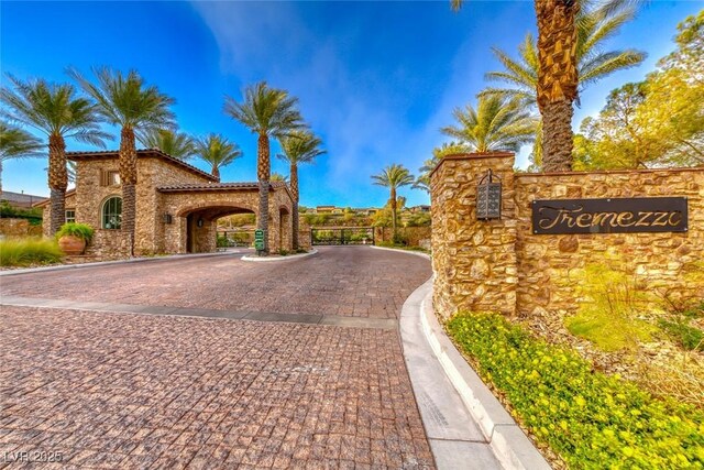 41 Moltrasio Ln, Henderson, NV 89011 - photo 57
