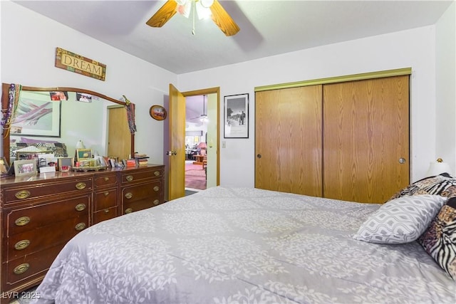 744 Milstead Ct, Las Vegas, NV 89110 - bedroom with a closet and a ceiling fan