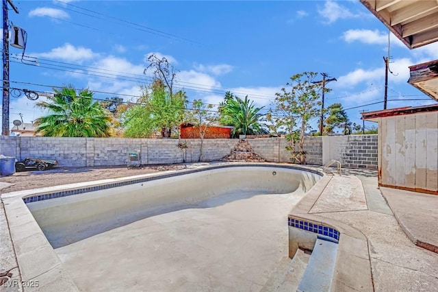 3009 Merritt Ave, Las Vegas, NV 89102 - view of pool featuring a fenced backyard and a patio