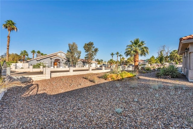1971 Del Font Ct, Las Vegas, NV 89117 - view of fenced front yard